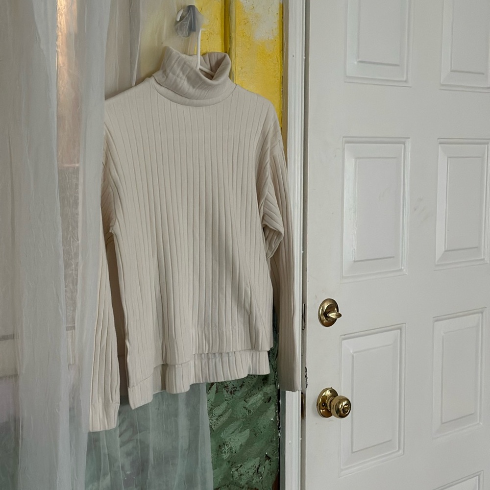 Elegant Cream Turtleneck Sweater